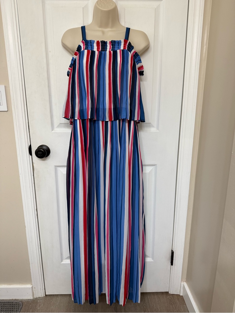 Lane Bryant Pleated Stripe Maxi Dress 14/16 Cold Shoulder Blue Red White - Picture 2 of 12